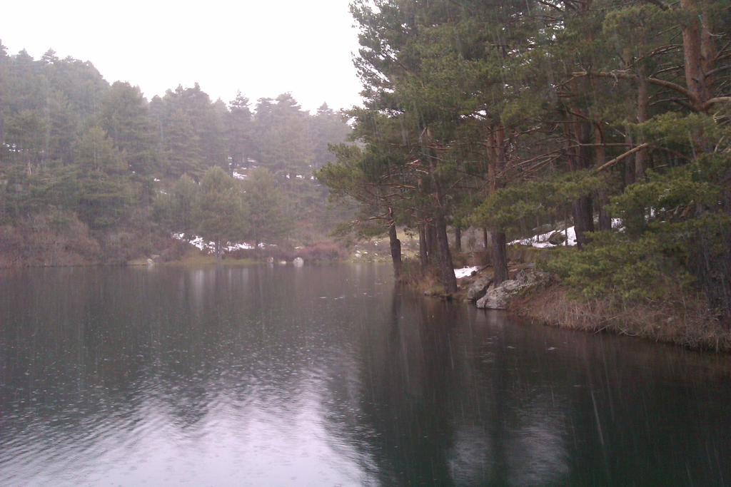 Hotel Rural Las Postas นาวาเซร์ราดา ภายนอก รูปภาพ